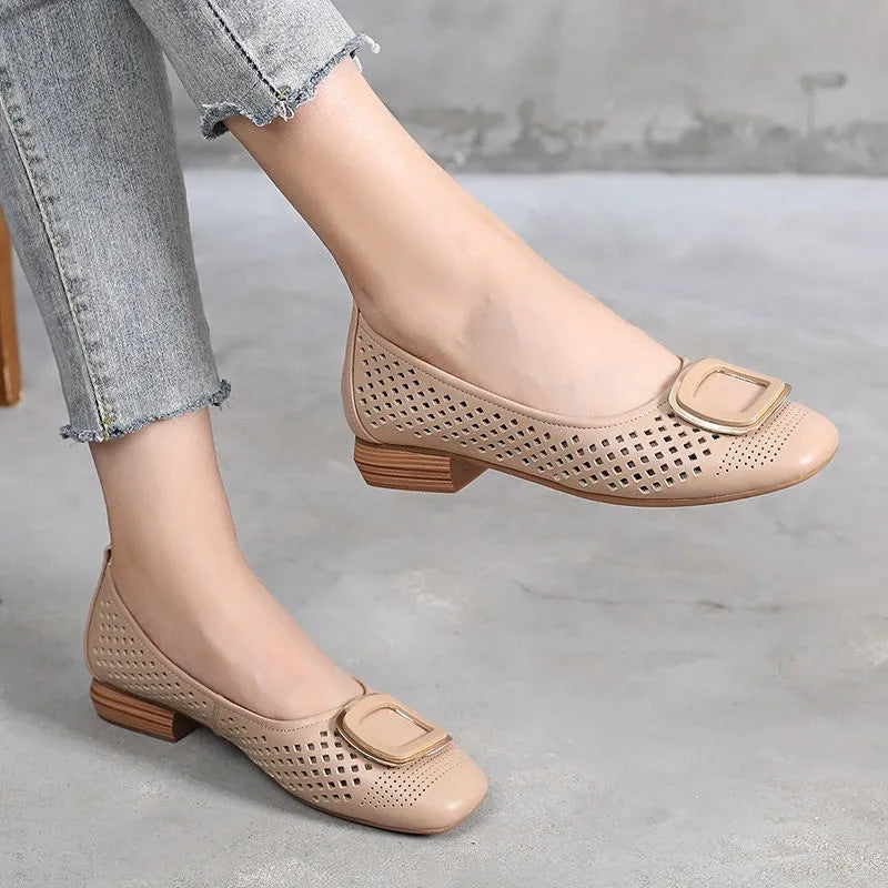 Primăvară și vară Pantaloni moi de primăvară și de vară Loafers Loafers Large Buckle Hole Casual Low-Cut Gommino Middleweight Mama Pantofi pentru femei